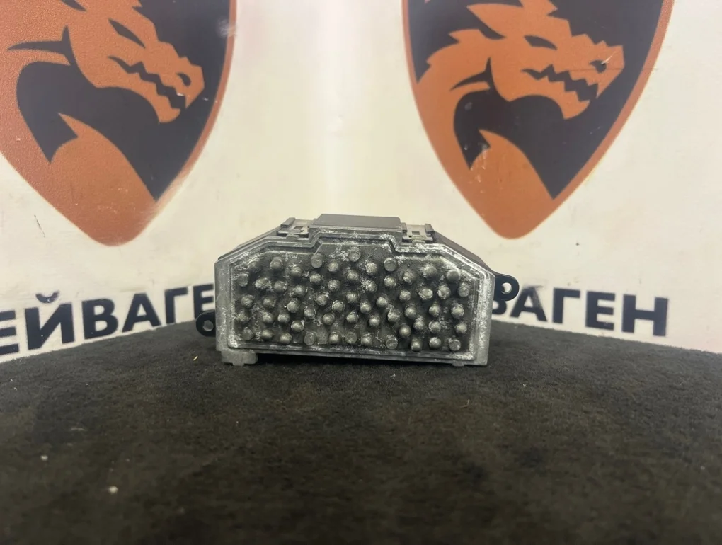 Реостат печки Volkswagen Passat 2009 B6