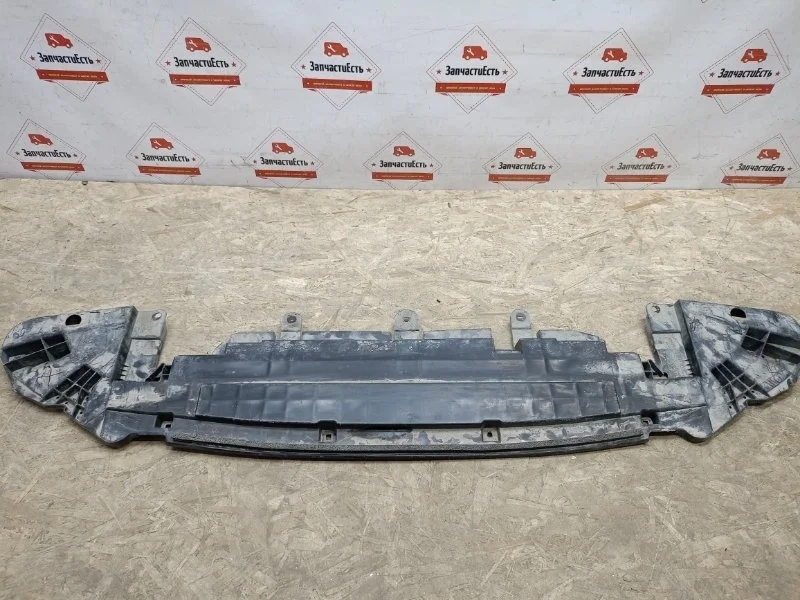 Пыльник переднего бампера Toyota Camry 2017-2024 5261833110 V70