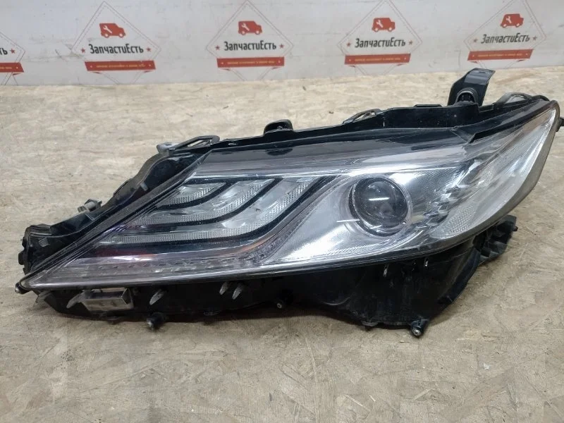 Фара левая Toyota Camry 2020-2024 8118533D72 V70