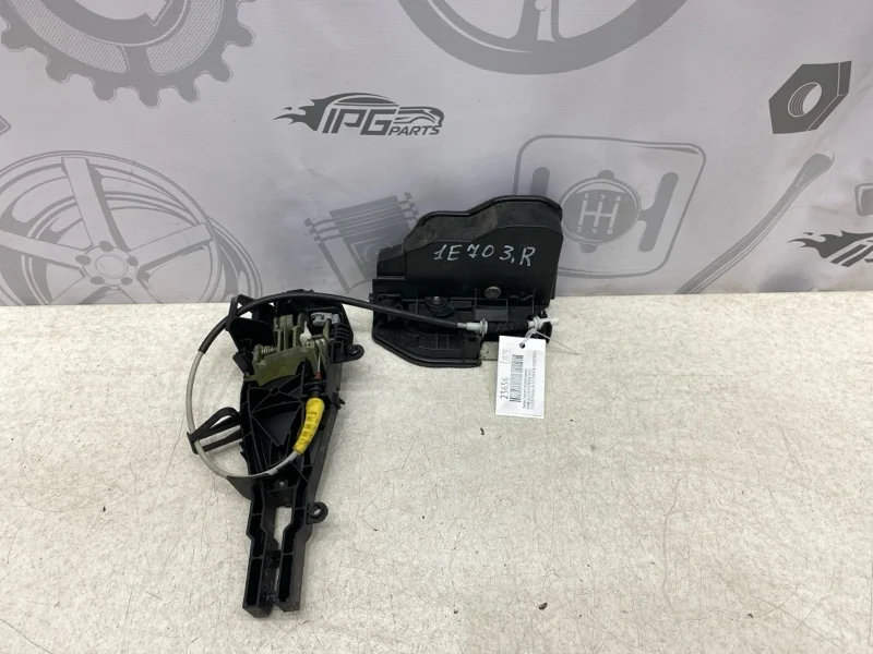 Замок задней правой двери BMW X5 2012 E70