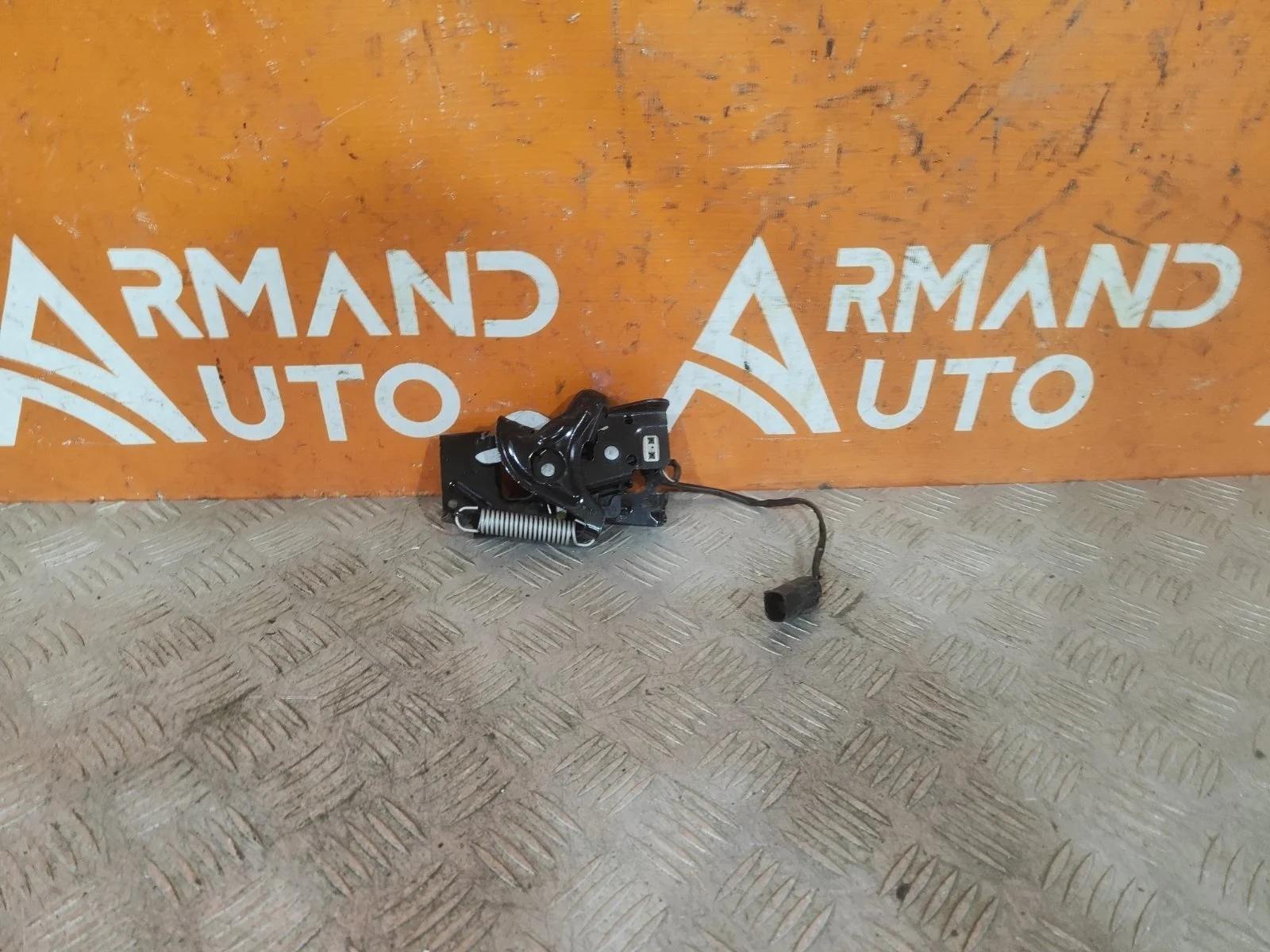 Замок капота BMW 3 series 2011-2020 F30 F31