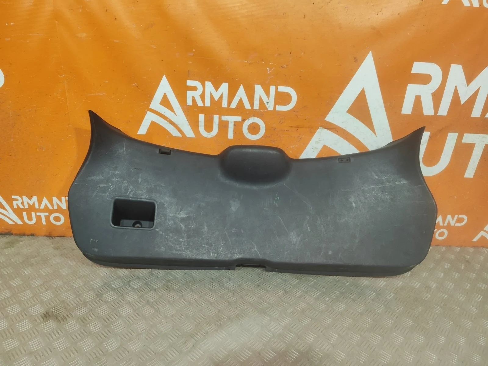 Обшивка двери багажника Nissan Qashqai 2006-2013 j10