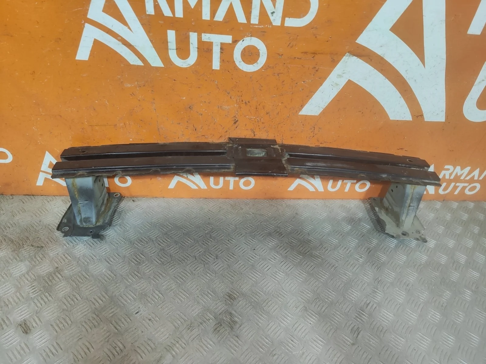 Усилитель бампера Mitsubishi Outlander 2012-нв 3