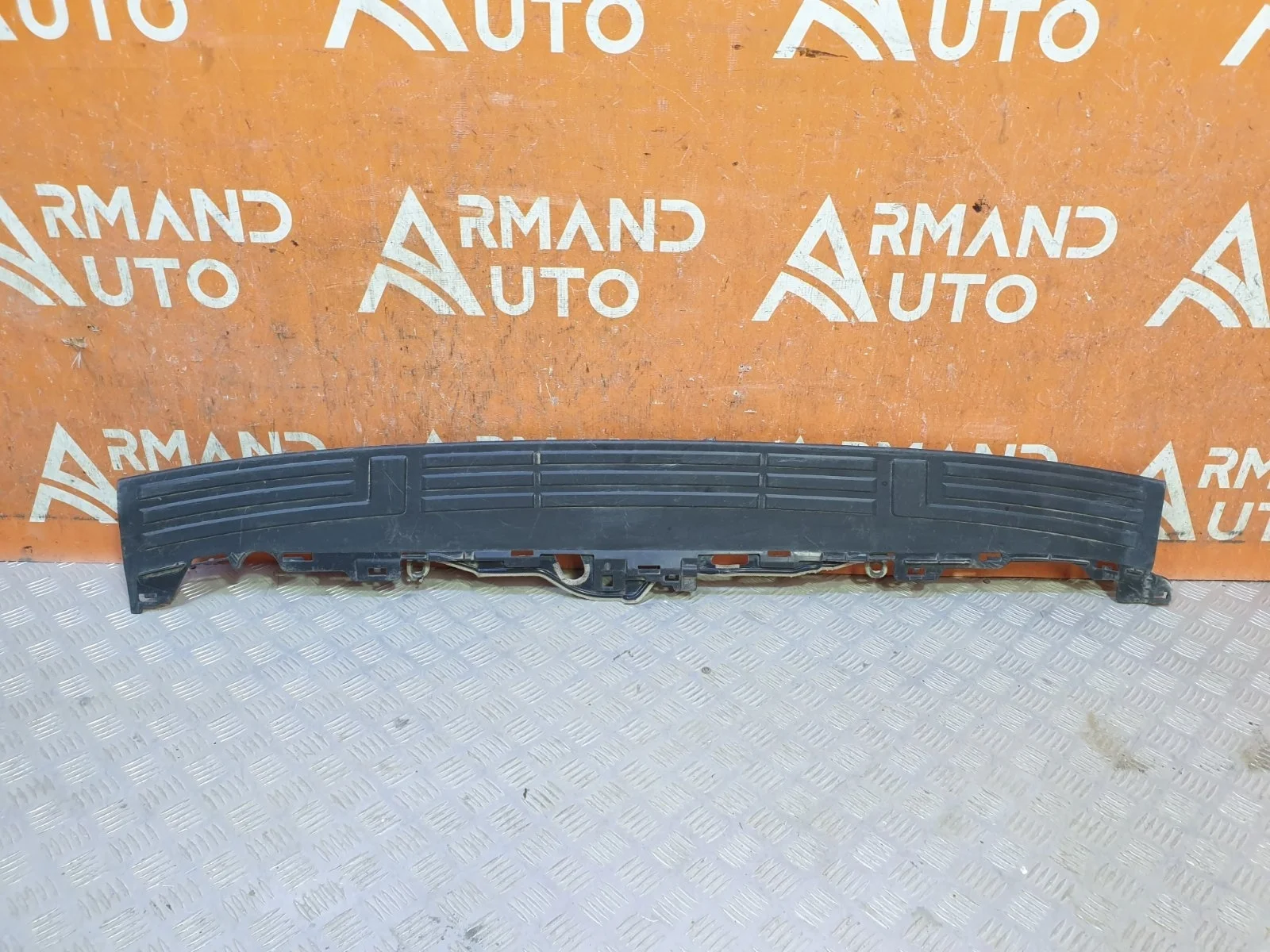 Накладка бампера верхняя Toyota Land Cruiser Prado 2009-нв 150