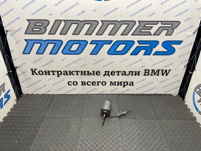 Моторчик вальватроник Bmw 5 11377548389 E60 N62