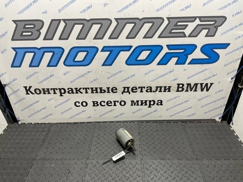 Моторчик вальватроник Bmw 11377548387 E91 N46