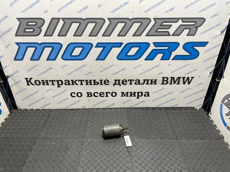 Моторчик вальватроник Bmw 11377548387 E93 N46