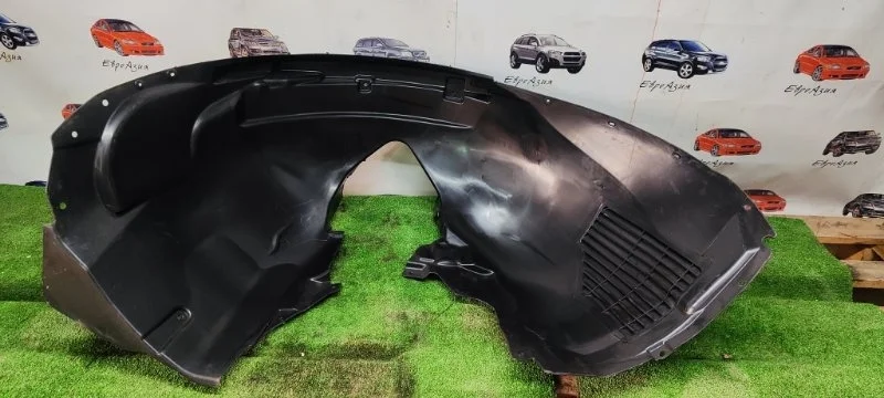 Подкрылок Volvo Xc60 2019 31694870, передний правый
