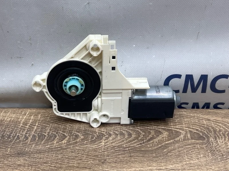 Моторчик стеклоподъемника Audi A5 8K0959802A 8T 2.0T CDN