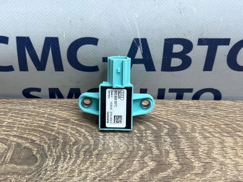 Датчик удара Audi A5 8K0955557C 8T 2.0T CDN