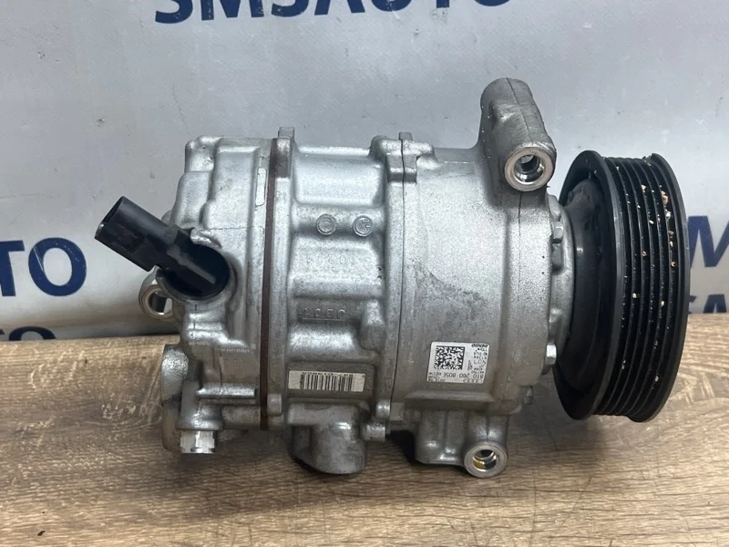 Компрессор кондиционера Audi A5 8T0260805E 8T 2.0T CDN