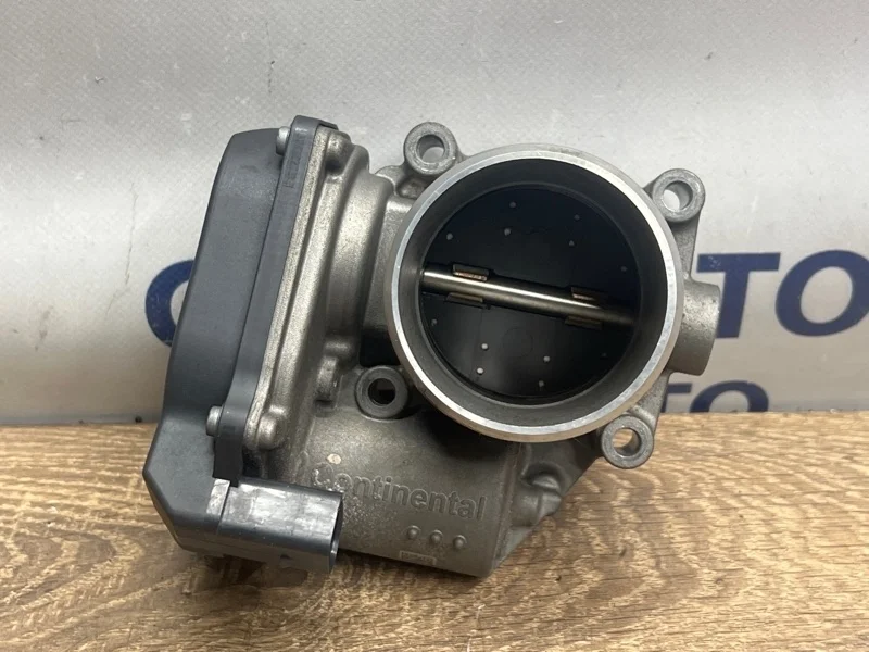 Дроссельная заслонка Audi A5 06F133062Q 8T 2.0T CDN