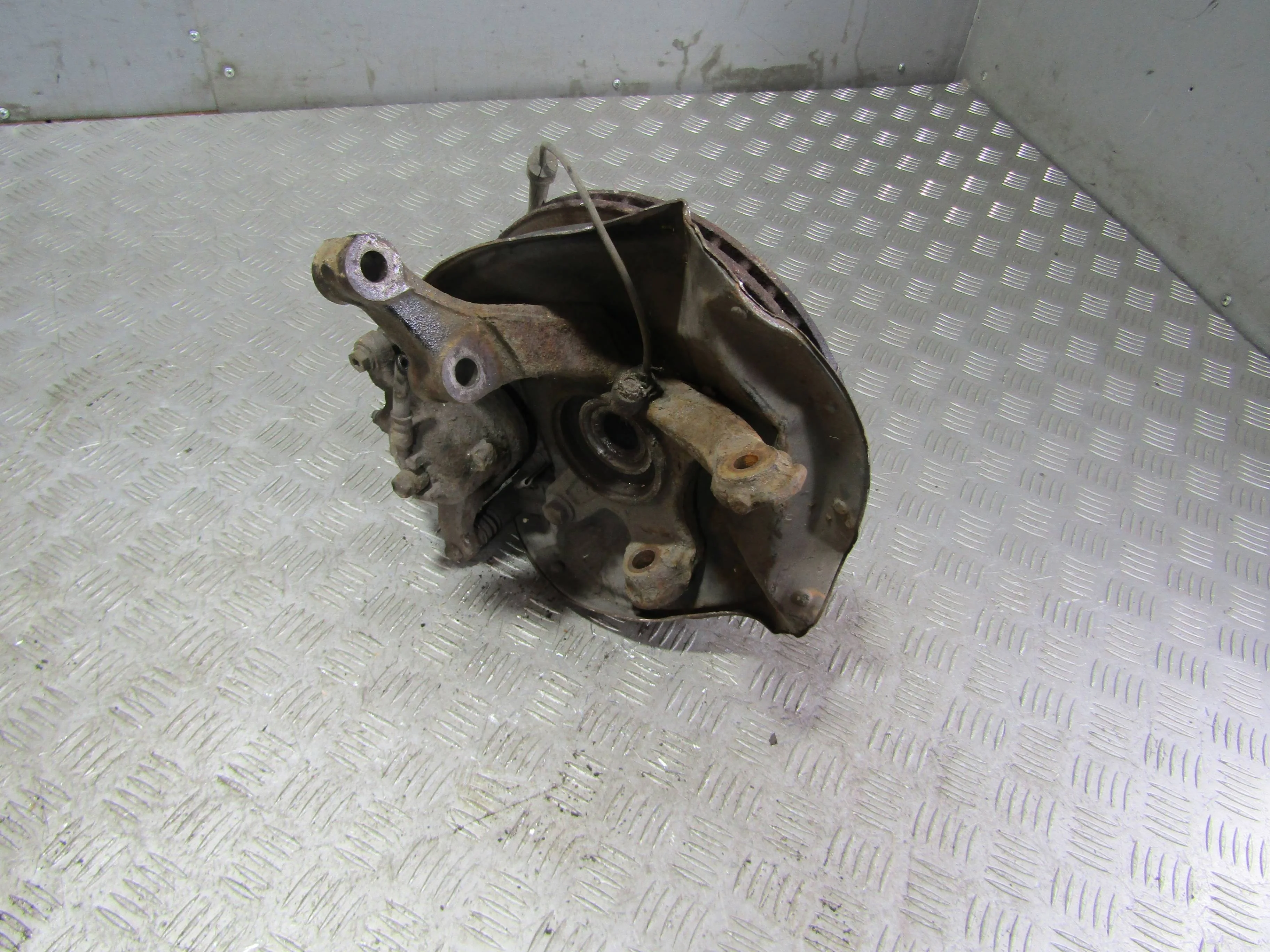 Кулак поворотный передний правый HONDA Civic 5D 2