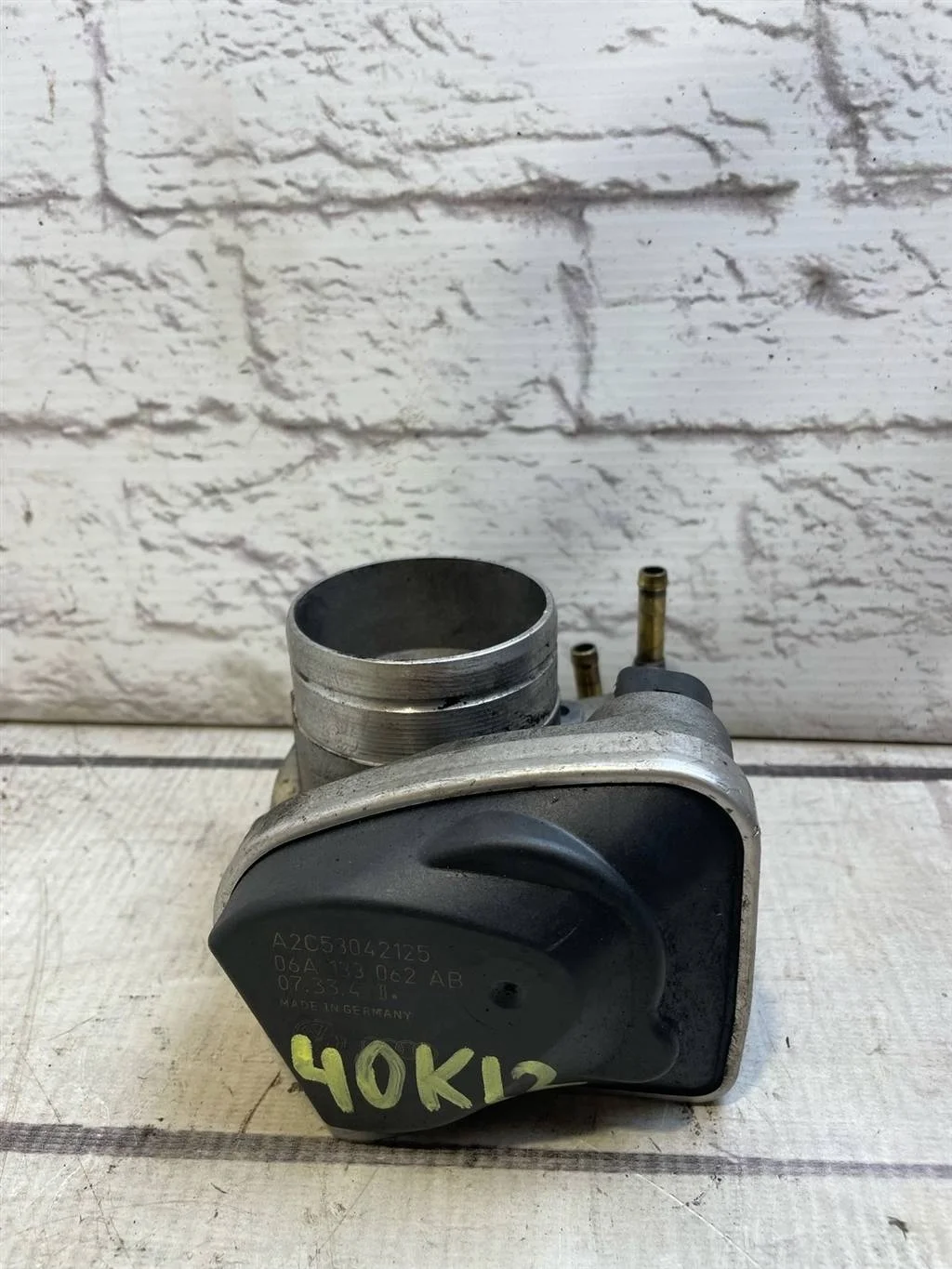 Дроссельная заслонка  Volkswagen  New Beetle