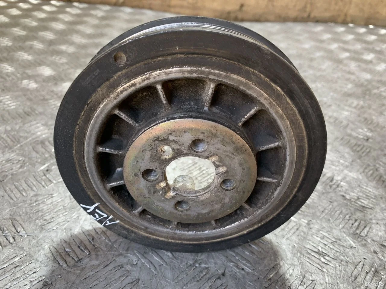 Шкив (демпфер) коленвала 1.9 abl дизель vw t4