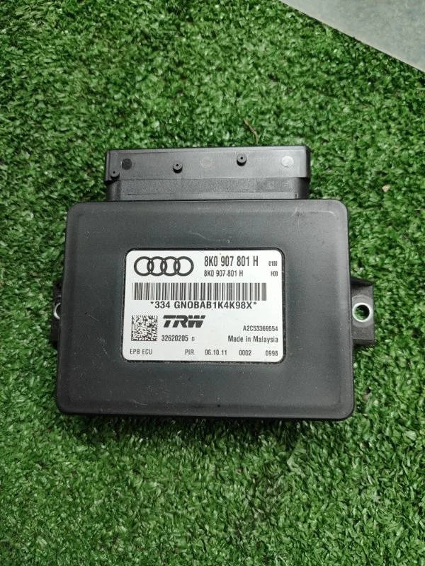 Блок управления стояночным тормозом Audi S5 2011 8T