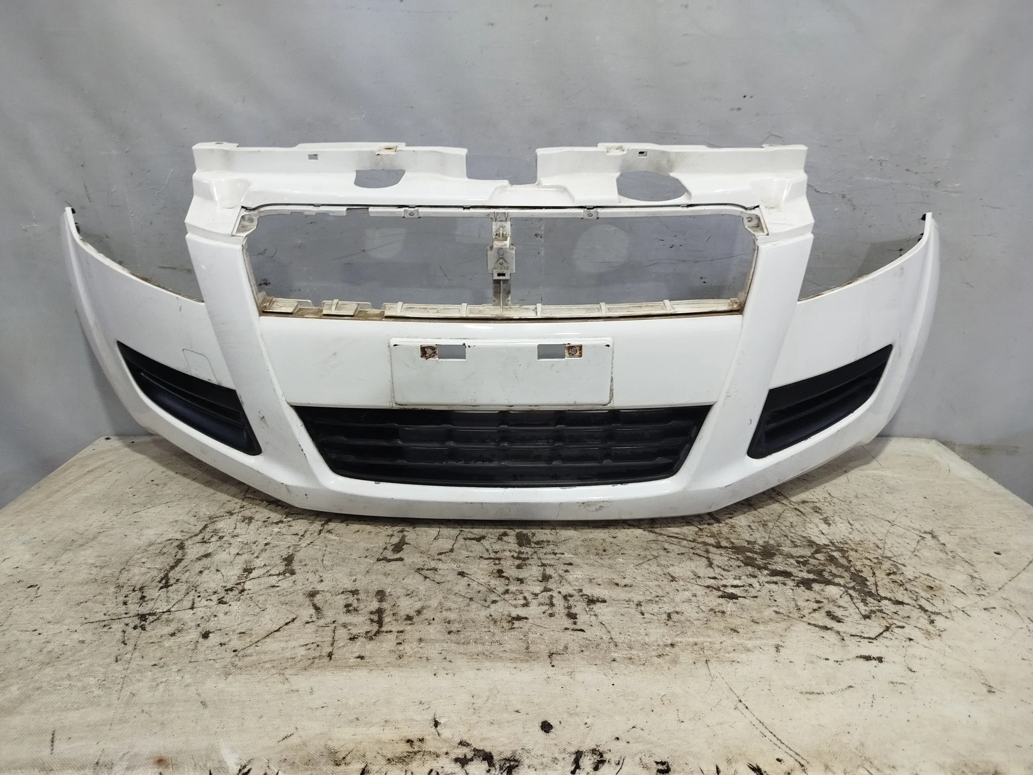 БАМПЕР SUZUKI RITZ SPLASH XB32S 7171151K00799 1 МОДЕЛЬ ПЕРЕДНИЙ белый Q271Z