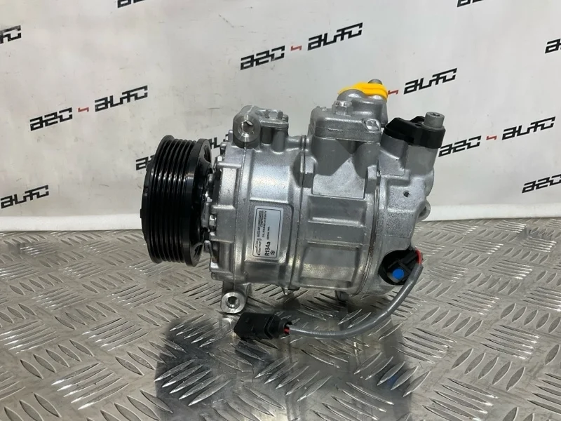 Компрессор кондиционера Volkswagen Transporter 7E0820803F T5 2.0