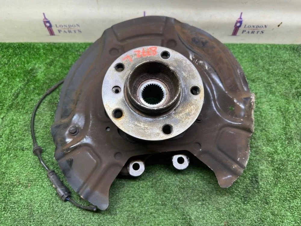 Кулак задний BMW X3 F25