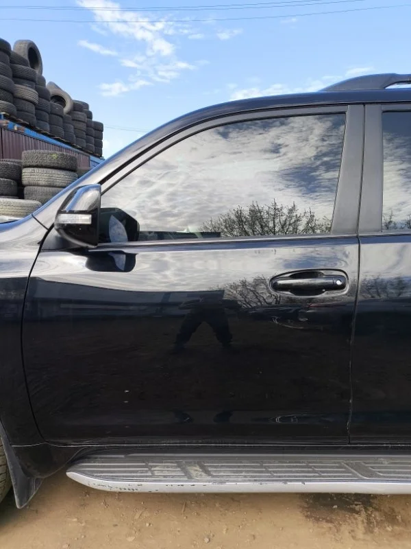 Дверь передняя левая Toyota Land Cruiser Prado 150 (2009-2023) 2011 Внедорожник