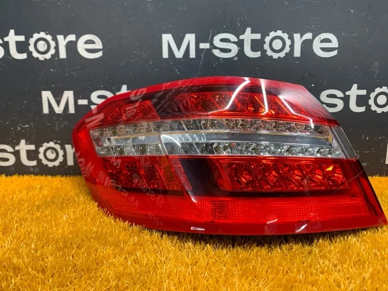 Фонарь задний Mercedes-Benz -class 2012 W212
