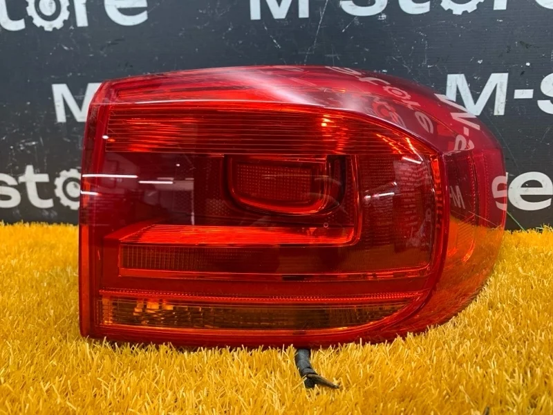 Фонарь задний Volkswagen Tiguan 2012 5N