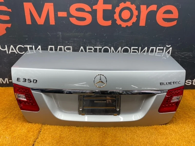 Крышка багажника Mercedes-Benz -class 2010 W212
