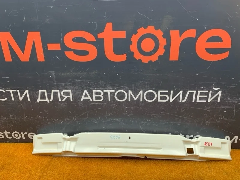 Усилитель бампера BMW 3-Series 2004 E46