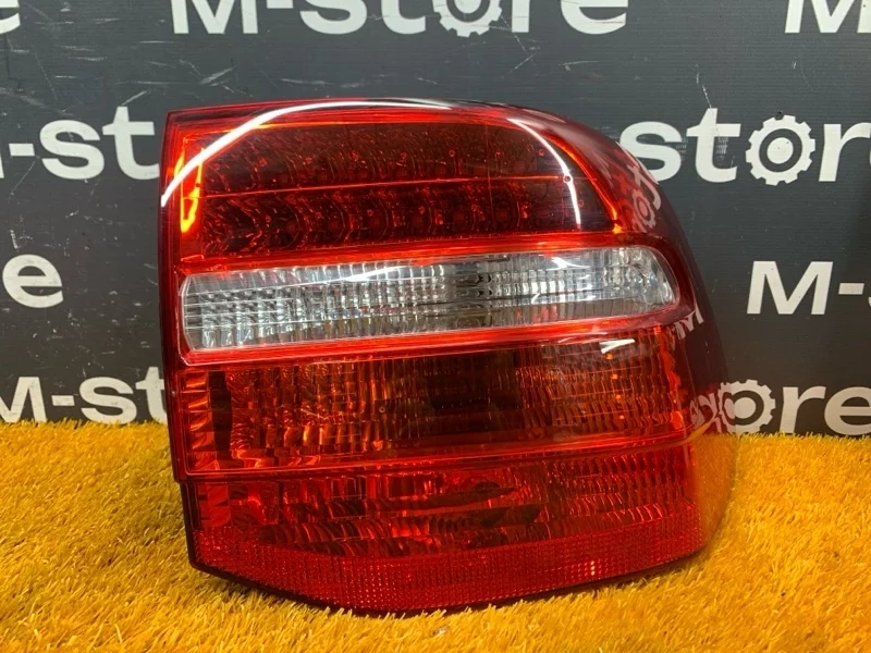 Фонарь задний Porsche Cayenne 2008 957