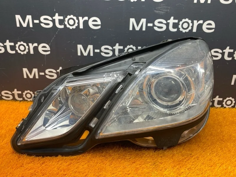 Фара Mercedes-Benz -class 2010 W212
