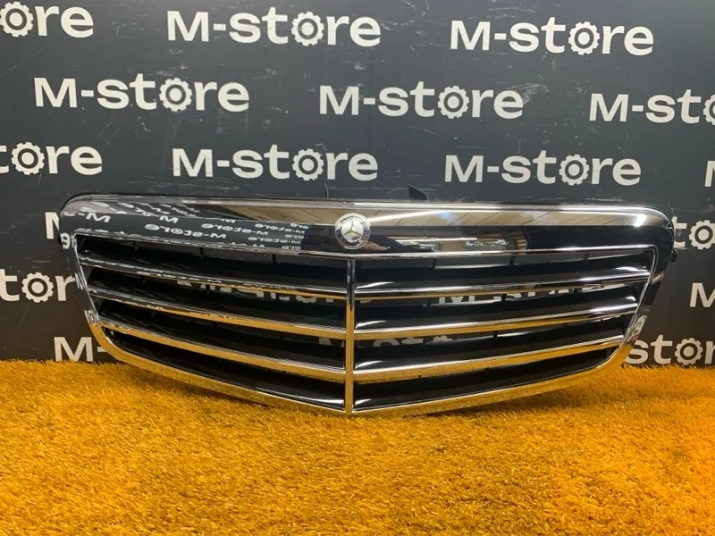 Решетка радиатора Mercedes-Benz -class 2010 W212