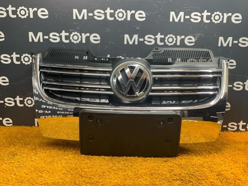 Решетка радиатора Volkswagen JETTA 2010 1K