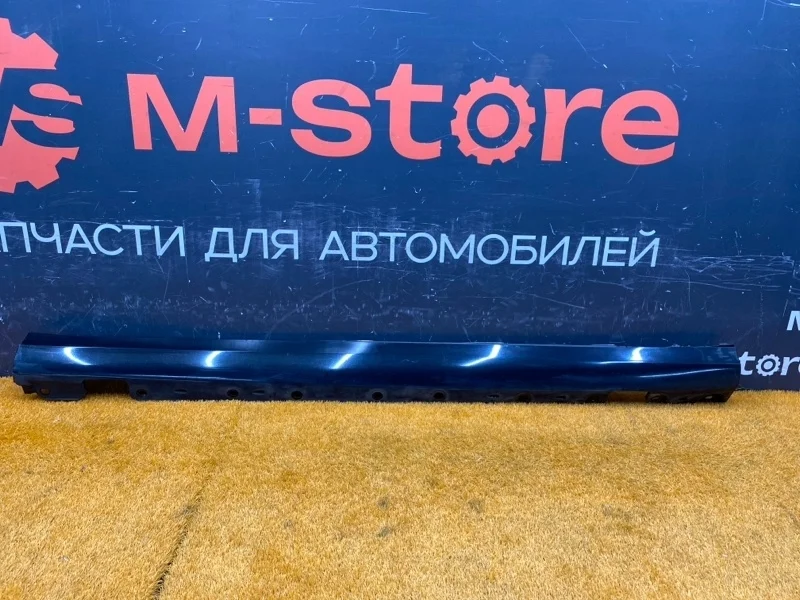 Накладка порог Mercedes-Benz -Class 2006 W203