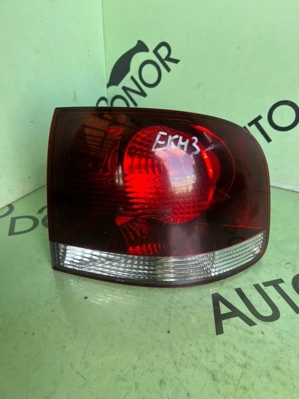 Фонарь Volkswagen Touareg 2008 7L рест.