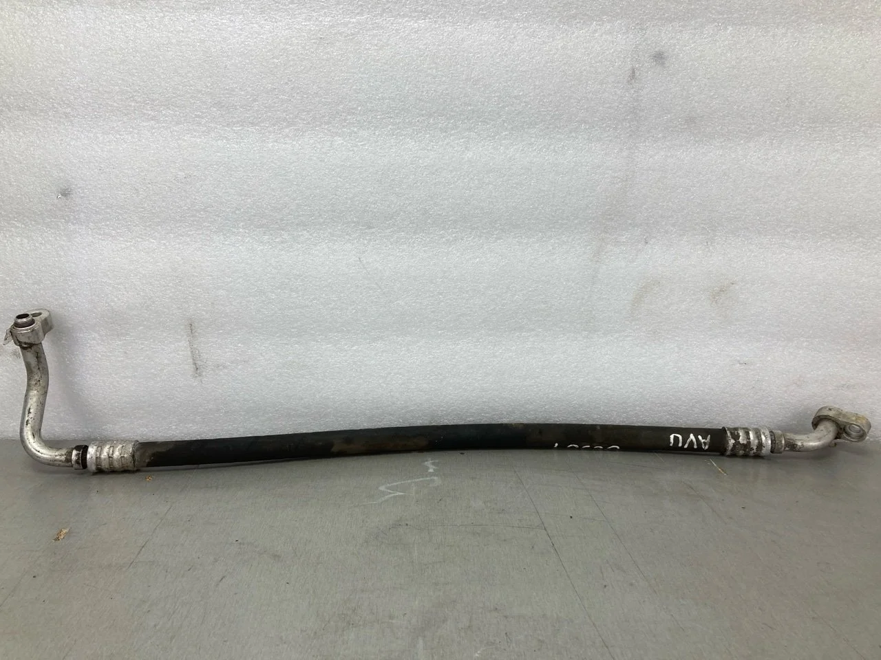Трубка кондиционера Volkswagen Golf 4 1997-2006 1J0820721AA 1.6 AVU