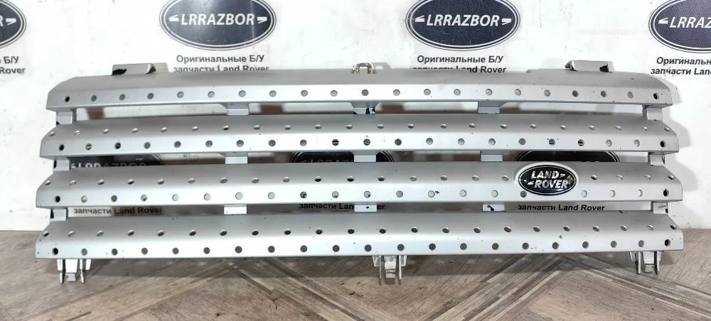 Решетка радиатора  Range Rover 3 L322 02-05