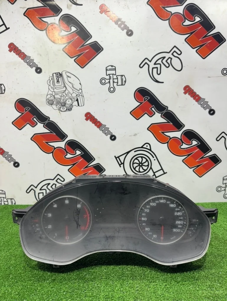Панель приборов Audi A6 4G8920900D C7, передний