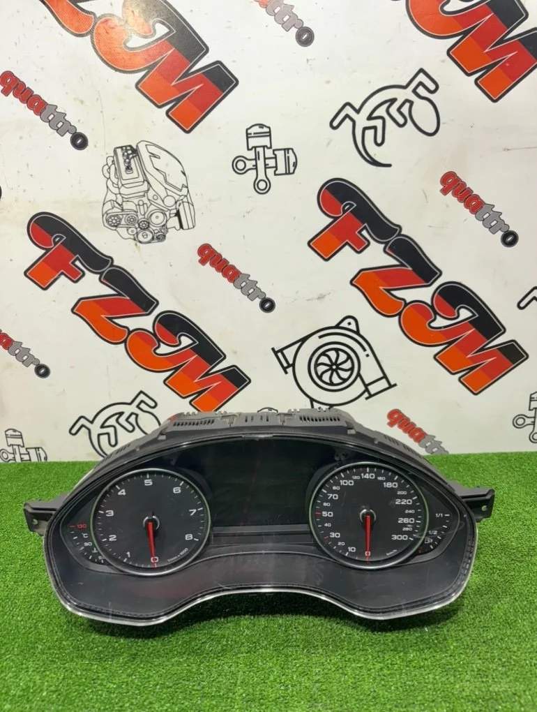 Панель приборов Audi A7 4G8920931L 4G8, передний