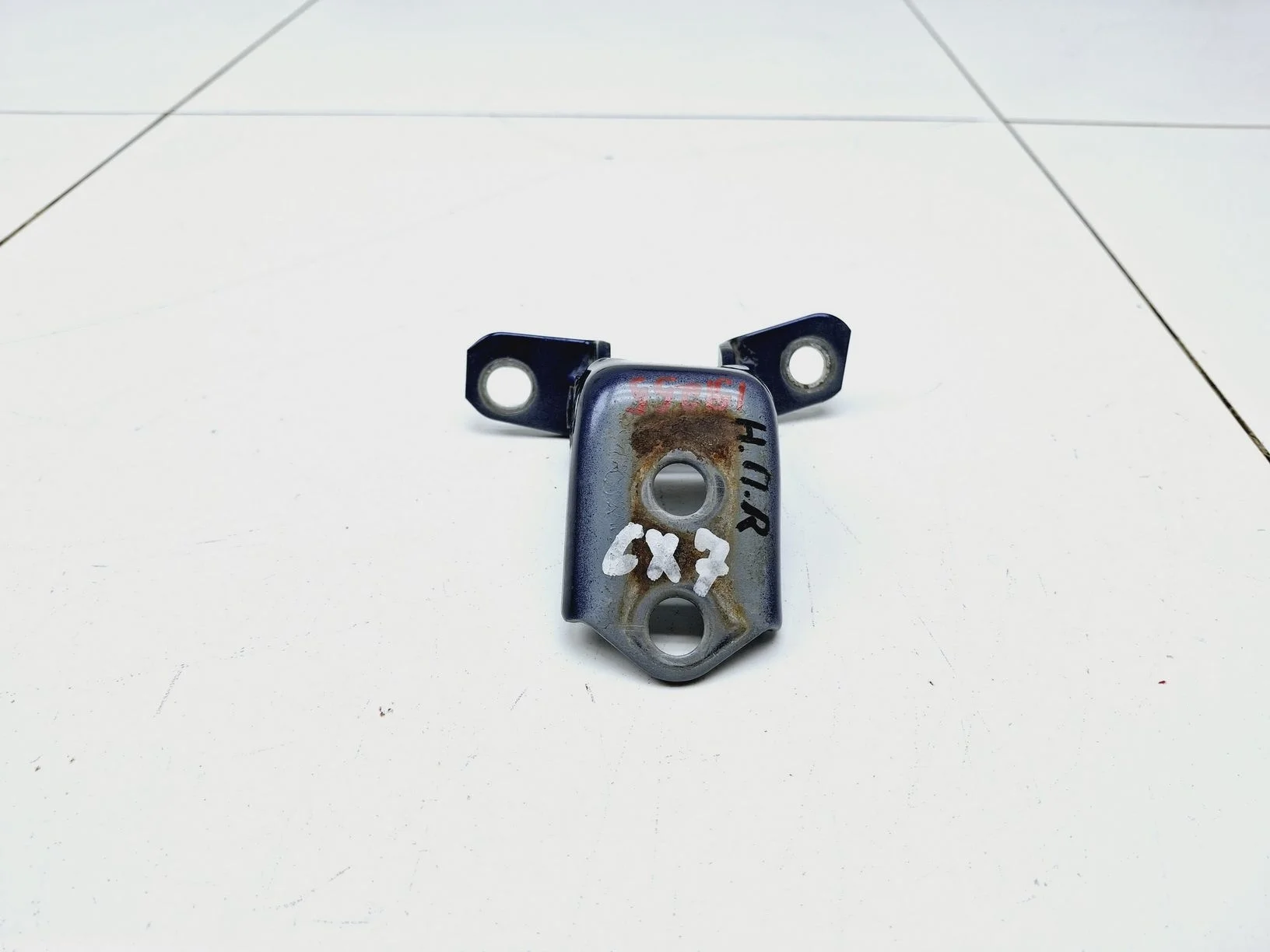 Петля двери передней Mazda CX-7 2006-2012
