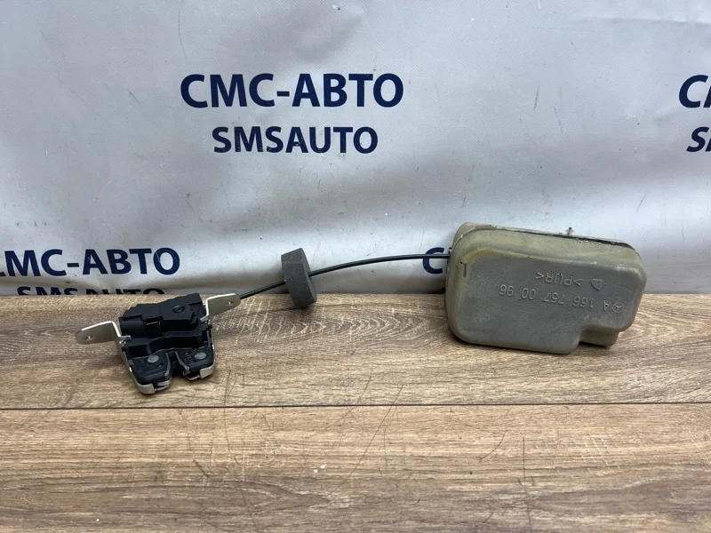 Замок багажника Mercedes-Benz Ml 2012 A2047500060 W166 642.826