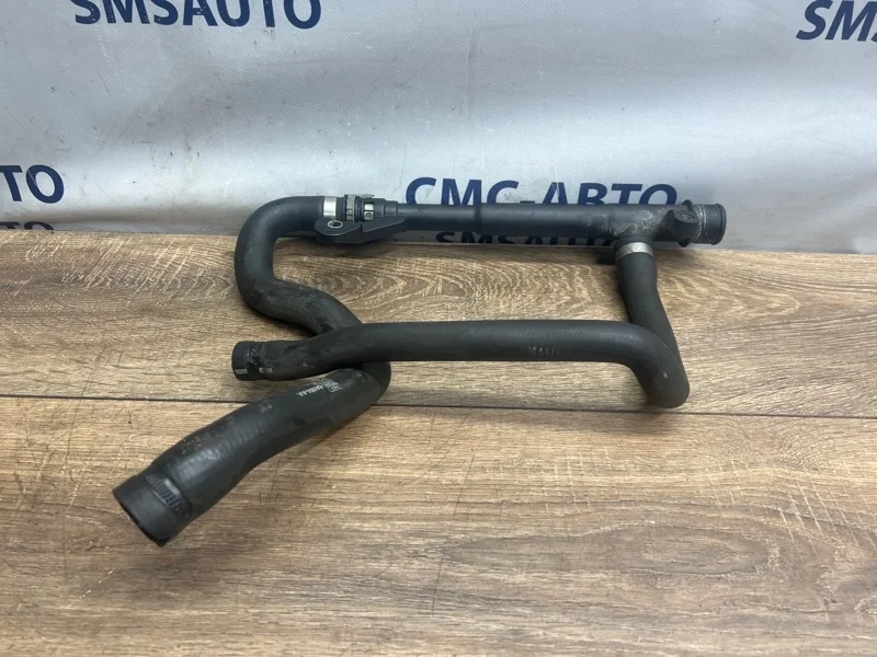 Патрубок охлаждения Volvo Xc90 30774514 ХС90 3.2 B6324S5