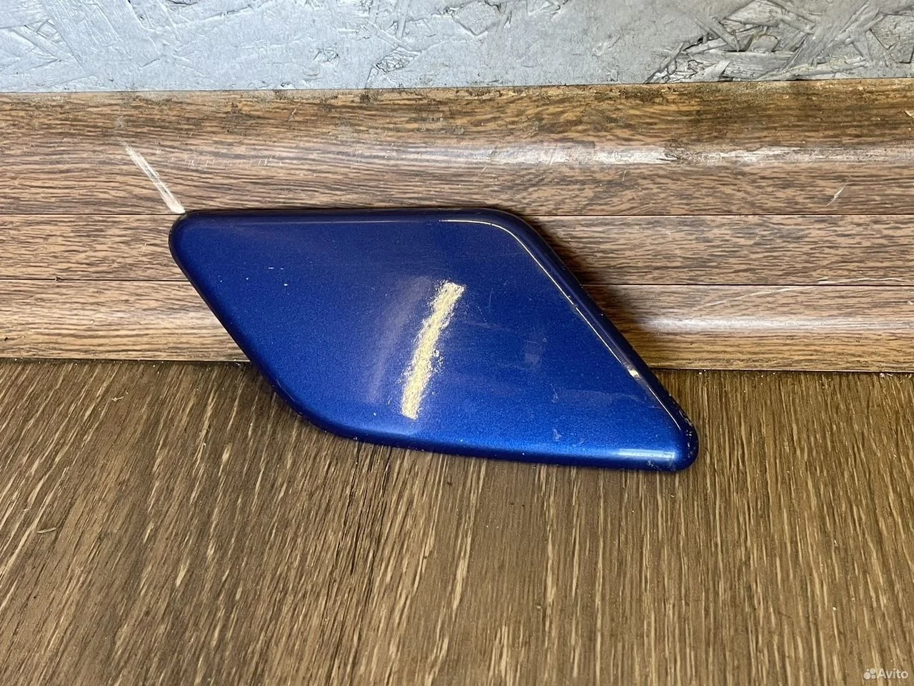 Крышка форсунки омывателя фары правая volvo s40 v5