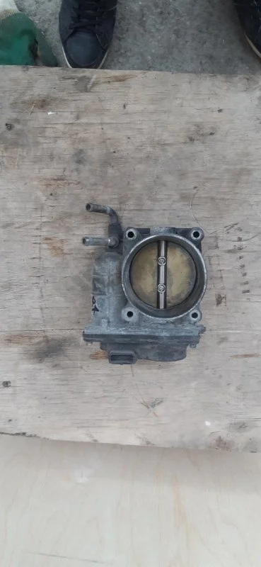 Дроссельная заслонка Nissan