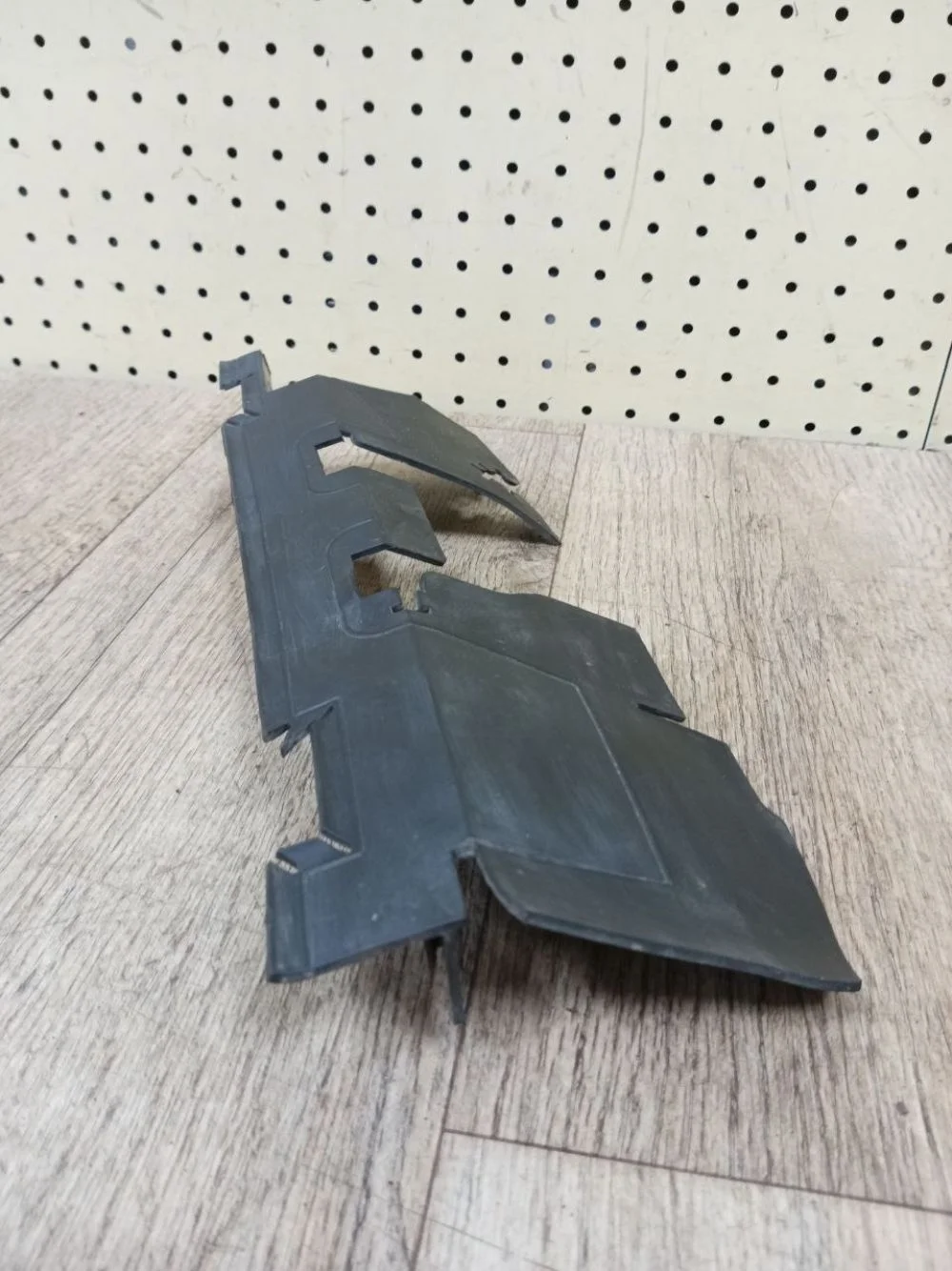 Дефлектор радиатора Skoda Yeti 5L Yeti I (2009—2014) 5L