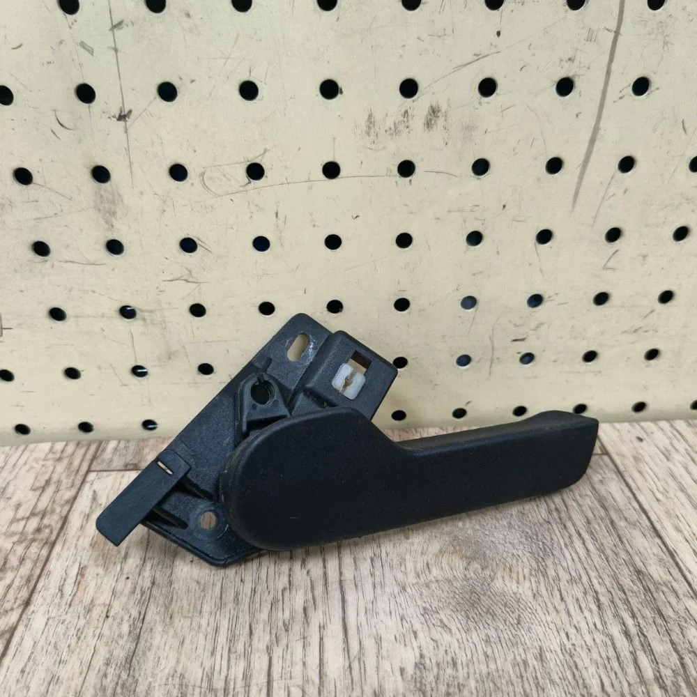 Ручка открывания капота Skoda Yeti I (2009—2014) Yeti I (2009—2014) 5J2, SUV, 1J2