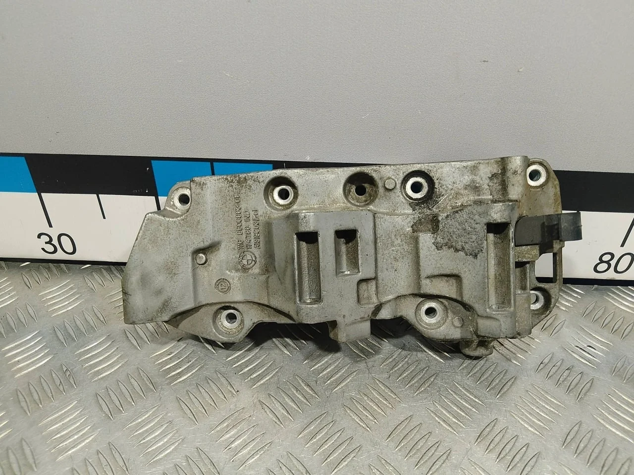 [Б/У] Кронштейн генератора BMW N47 [Код: 00625765 ]