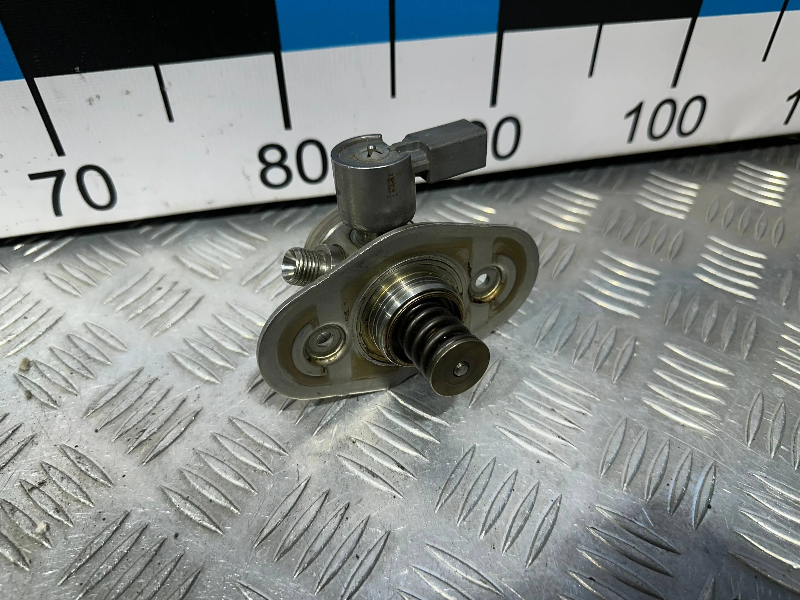 [Б/У] Насос ТНВД бензиновый BMW mot.N20, N26 [Код: 00323475 ]
