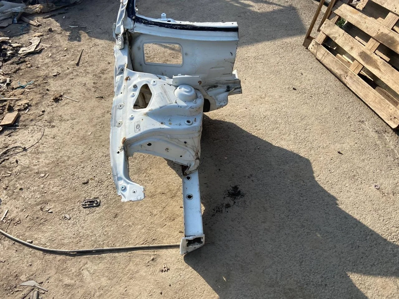 [Б/У] Лонжерон передний правый Audi A4 A5/S5 - 8K0803442- чашка амортизационной стойки 8K0802756- лонжерон [ХОРОШЕЕ] [Код: 00622585 ]