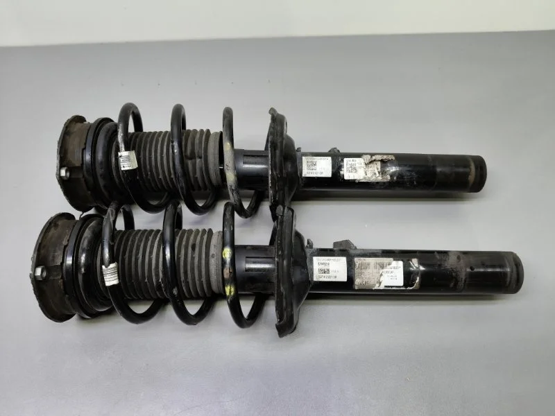 Стойка амортизатора Volkswagen Tiguan 2016