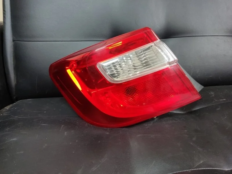 Фонарь Toyota Camry 2011-2014 50
